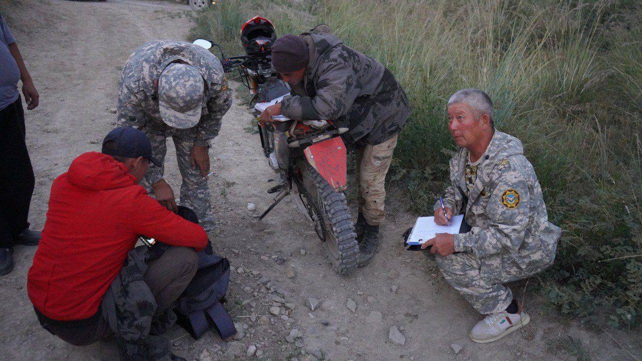В Нарынской области задержаны браконьеры, за незаконную охоту на горного козла