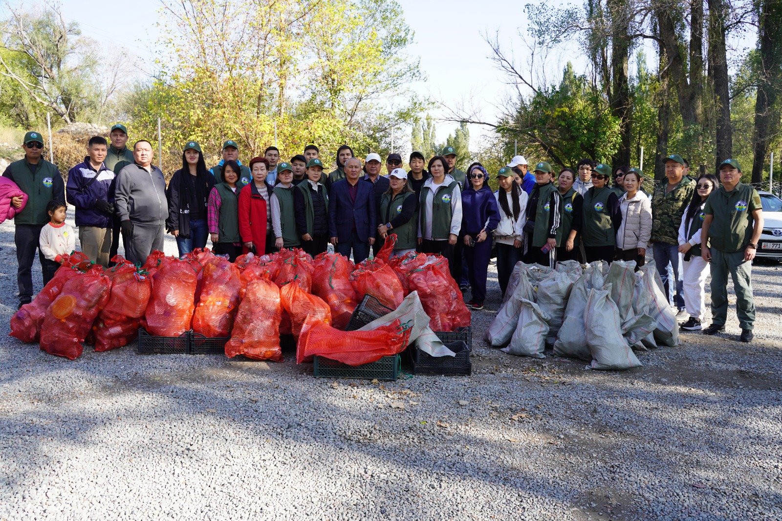 Улуттук тазалык күнүнө карата өлкө боюнча ири экологиялык иш-чара өткөрүлдү