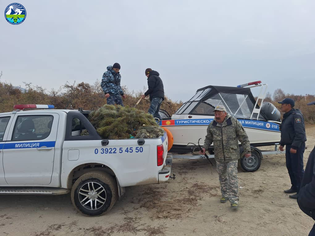 Ысык-Көл акваториясында 1100 метр эски тор алынды