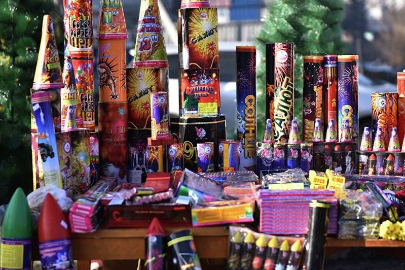 Кыргыз Республикасынын Жаратылыш ресурстары, экология жана техникалык көзөмөл министрлиги жаңы жылдык салюттардан баш тартууга чакырат.