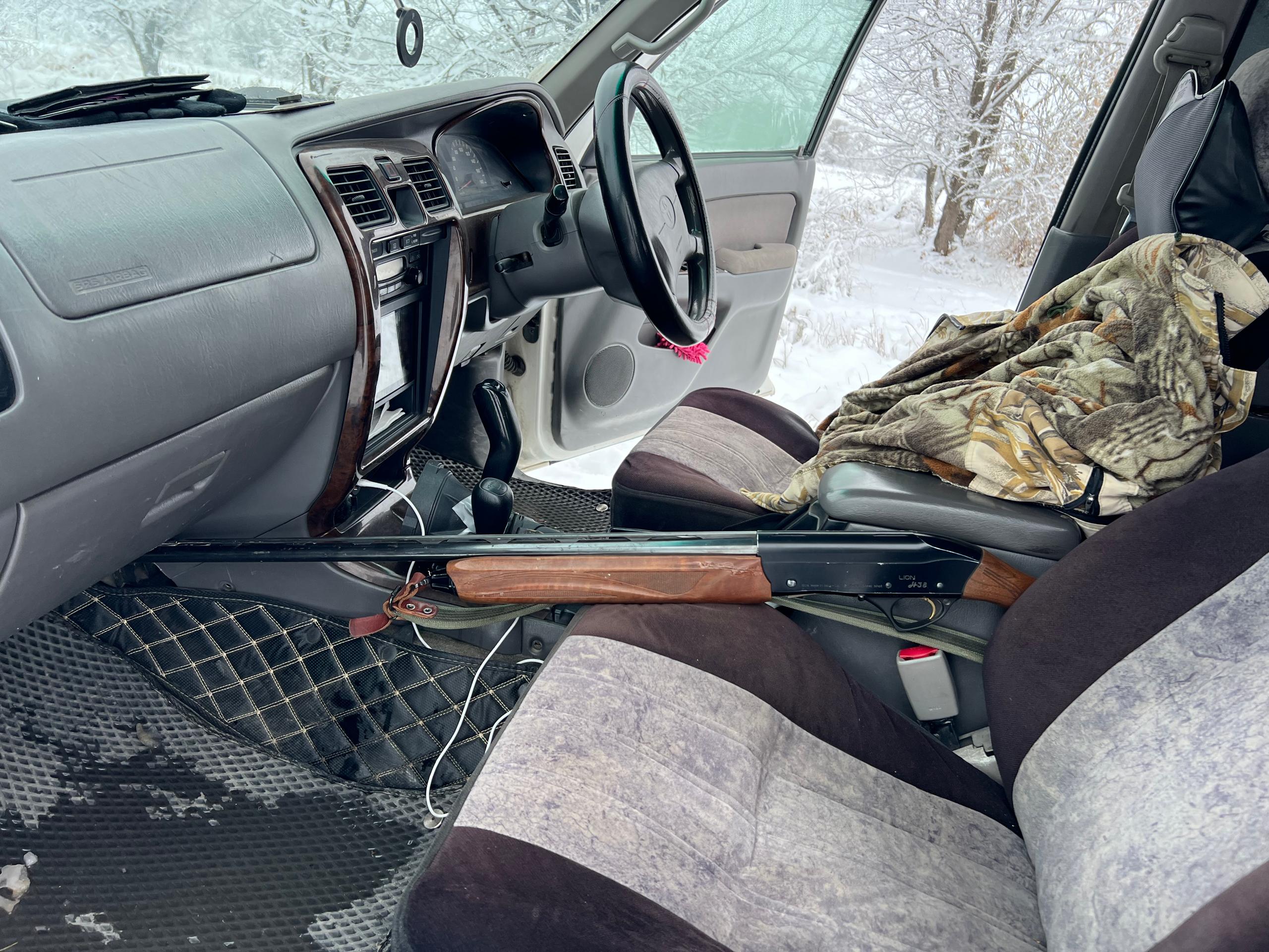 2025-жылдын 10-декабрында Кыргыз Республикасынын Жаратылыш ресурстары, экология жана техникалык көзөмөл министрлигинин Чүй регионалдык башкармалыгынын аңчы-егерлери  Набу уюму менен биргеликте Жайыл районунун аймагында рейд жүргүзүштү.