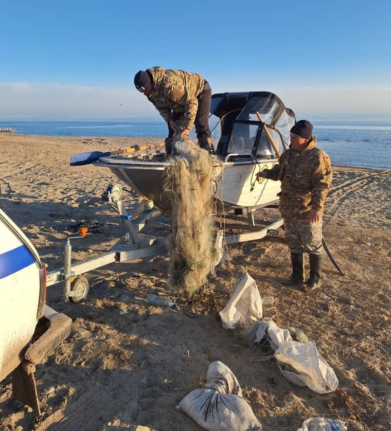 Ысык-Көлдүн акваториясынан 400 метр мыйзамсыз балык уулоочу тор чыгарылды