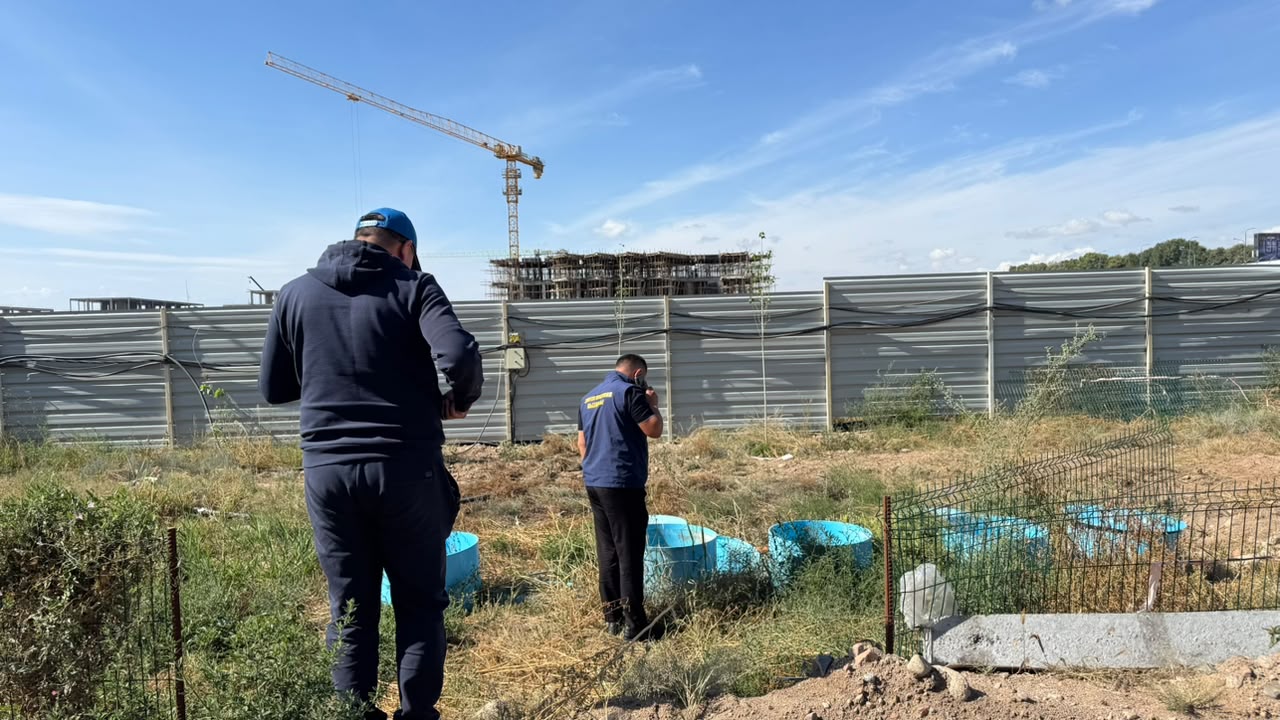 Тамчы айылындагы курулуш объектисинде экологиялык талаптардын бузулушу аныкталып, компанияга 28 миң сом айып пул салынды