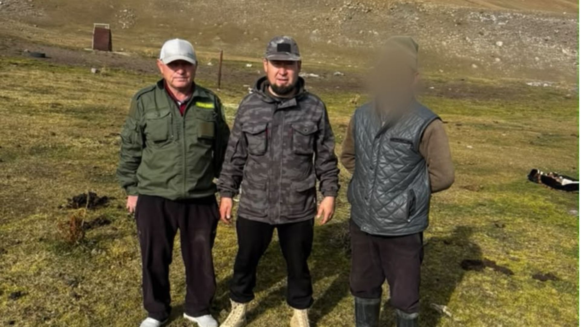 Кочкор районунда мыйзамсыз атылган тоо эчкинин улагынын өлүгү табылды